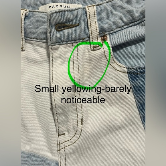 PacSun Women's Mom Short Blue and White Denim Shorts Size 24 - Picture 7 of 13